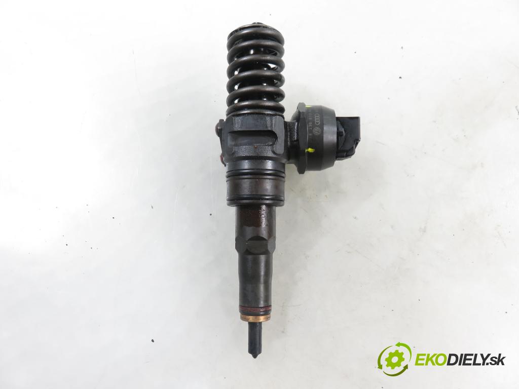 VW GOLF PLUS (5M1, 521) HB 2006 66,00 1.9 TDI - BRU 1896,00 Vstrekovač 038130073AG ; 0414720215 (Vstrekovač paliva)