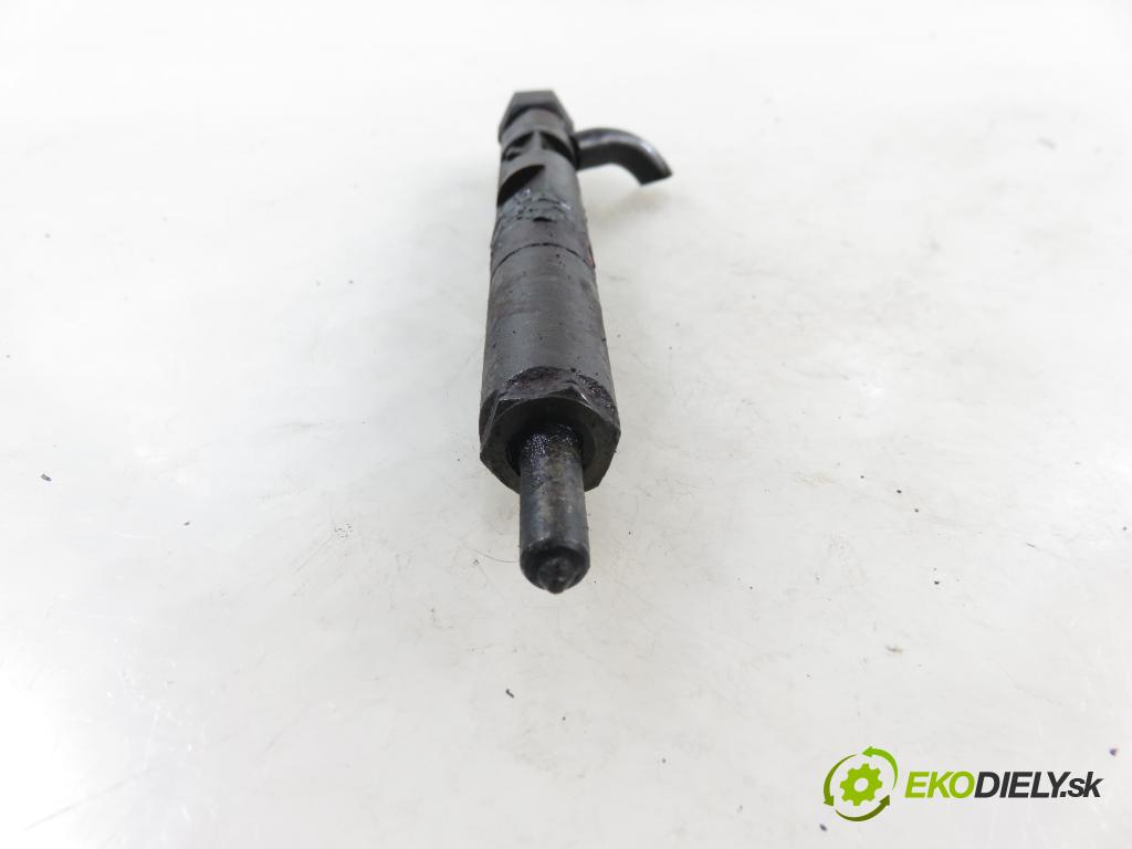 RENAULT KANGOO (KC0/1_) MINIVAN 2004 60,00 1.5 dCi 80 - K9K 702 1461,00 vstrekovač 28232248ES (Vstrekovač paliva)