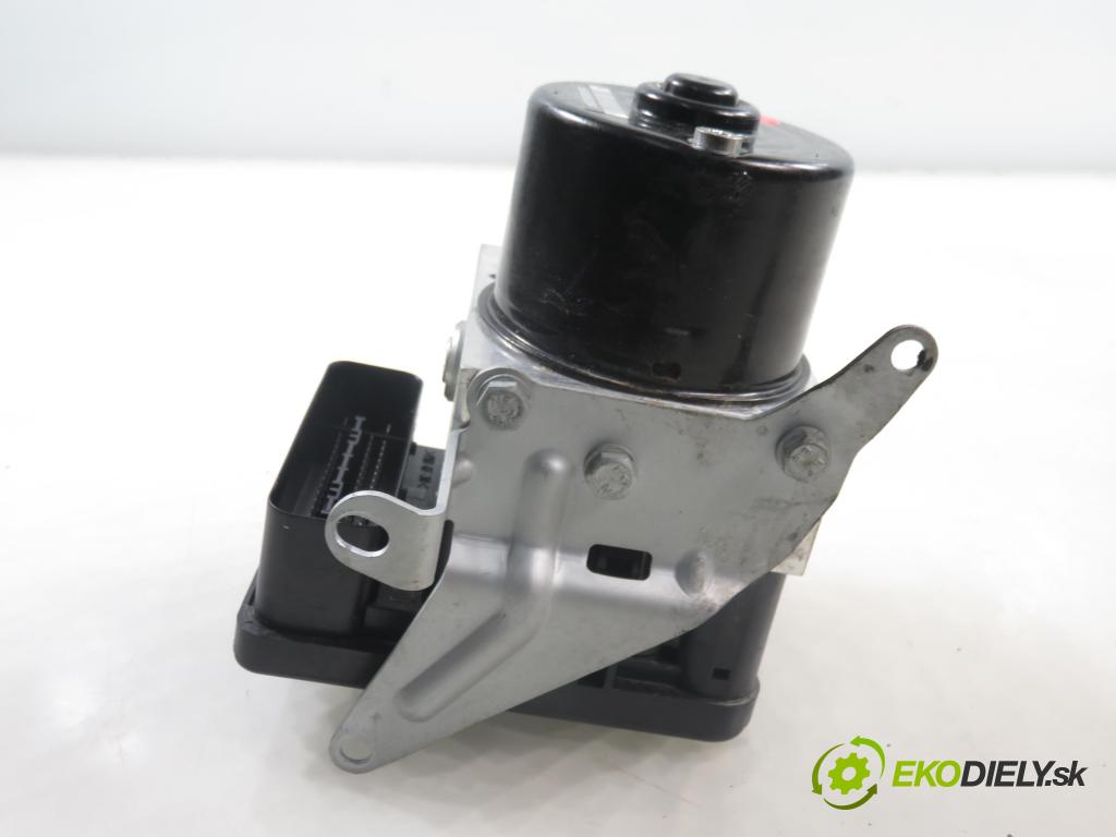 BMW 3 (E90) SEDAN 2005 95,00 318 i 129 - N46 B20 B 1995,00 pumpa ABS 10096008303 ; 6772214 ; 6772213 (Pumpa ABS)