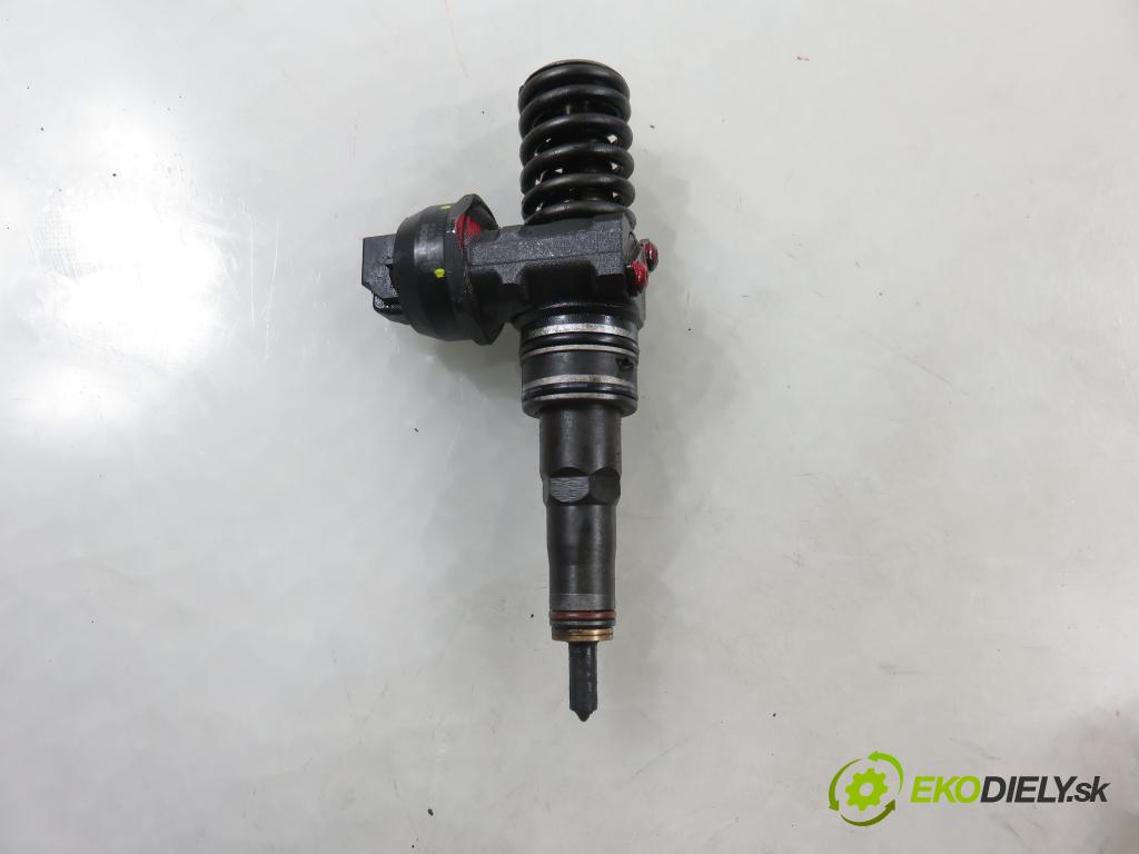 VW GOLF PLUS (5M1, 521) HB 2006 66,00 1.9 TDI - BRU 1896,00 Vstrekovač 038130073AG ; 0414720215 (Vstrekovač paliva)