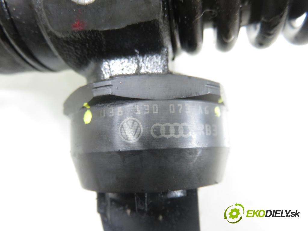 VW GOLF PLUS (5M1, 521) HB 2006 66,00 1.9 TDI - BRU 1896,00 Vstrekovač 038130073AG ; 0414720215 (Vstrekovač paliva)