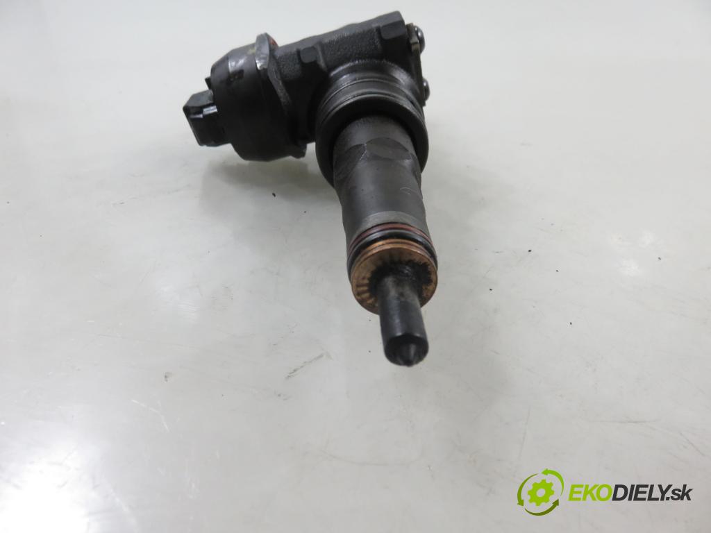 VW GOLF PLUS (5M1, 521) HB 2006 66,00 1.9 TDI - BRU 1896,00 Vstrekovač 038130073AG ; 0414720215 (Vstrekovač paliva)
