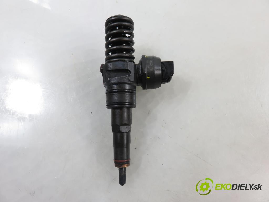 VW GOLF PLUS (5M1, 521) HB 2006 66,00 1.9 TDI - BRU 1896,00 Vstrekovač 038130073AG ; 0414720215 (Vstrekovač paliva)