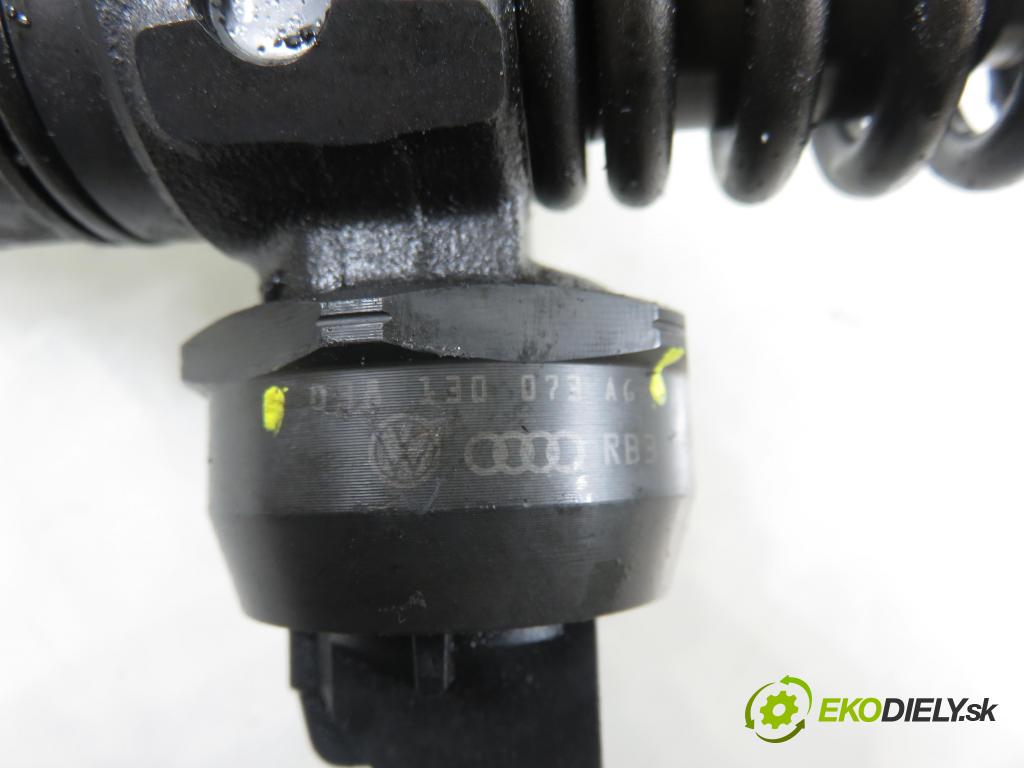 VW GOLF PLUS (5M1, 521) HB 2006 66,00 1.9 TDI - BRU 1896,00 Vstrekovač 038130073AG ; 0414720215 (Vstrekovač paliva)