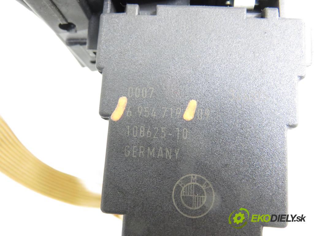 BMW 3 (E90) SEDAN 2005 95,00 318 i 129 - N46 B20 B 1995,00 spinačka 6954719 ; 6954810 ; 6949913 (Spínacia skrinka)