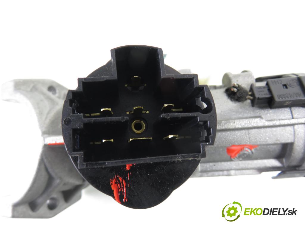 CITROEN JUMPER Skrzynia FURGON 2006 88,00 2.2 HDi 120 - 4HU (P22DTE) 2198,00 spinačka 01099001 (Spínacia skrinka)