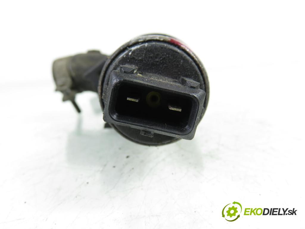 AUDI 80 (8C, B4) SEDAN 1993 85,00 2.0 E 115 - ABK 1984,00 motorek krokový  (Krokový motorek)