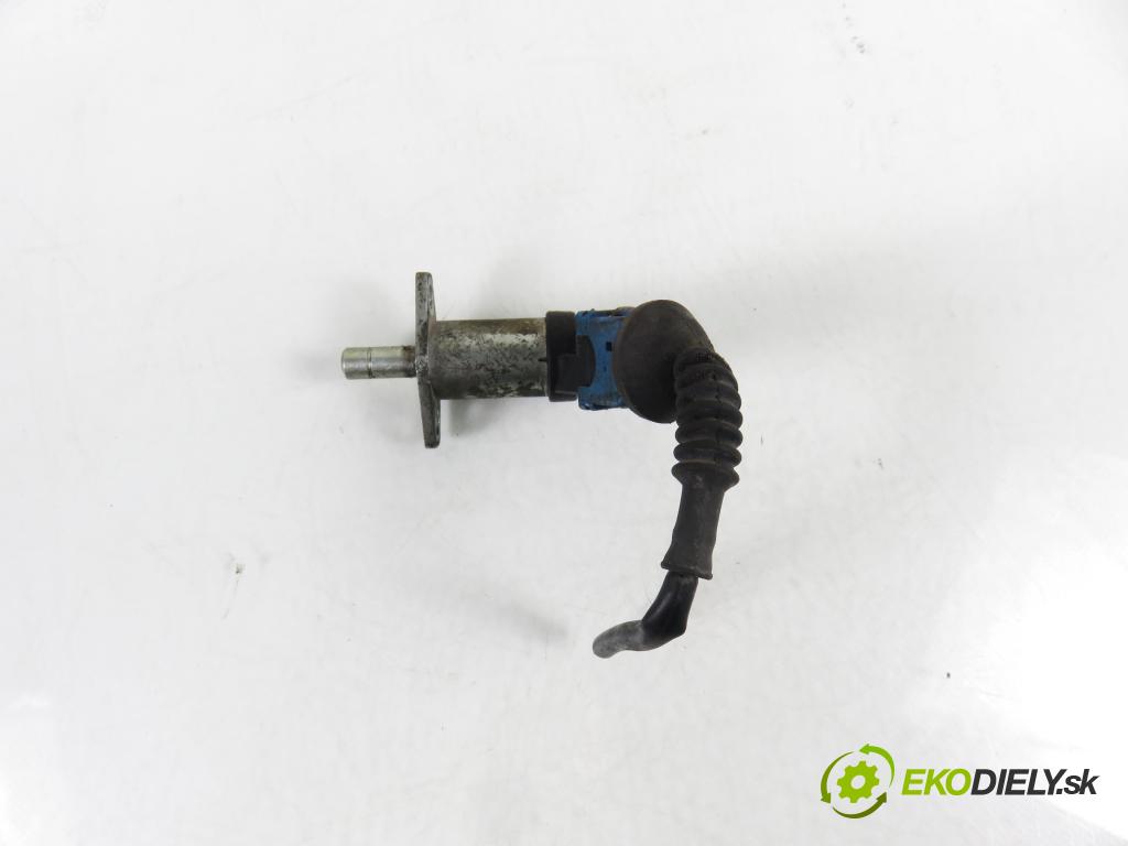 AUDI 80 (8C, B4) SEDAN 1993 85,00 2.0 E 115 - ABK 1984,00 Vstrek 0280170464 ; 039906171