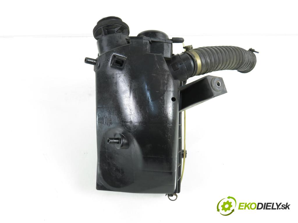 AUDI 80 (8C, B4) SEDAN 1993 85,00 2.0 E 115 - ABK 1984,00 Obal filtra vzduchu 037129607A ; 059129620 (Obal vzduchového filtra)