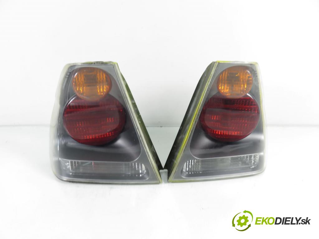 BMW 3 Compact (E46) HB 2002 85,00 1.8 316 ti 115 - N42 B18 A 1796,00 svetla zadní část 6751674