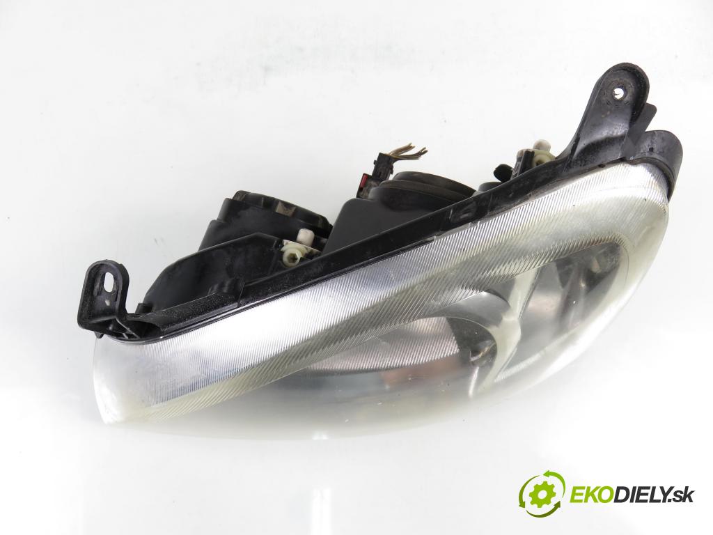 OPEL CORSA C (X01) HB 2006 55,00 1.7 DTI - Y 17 DT 1686,00 Svetlo LP 13115006
