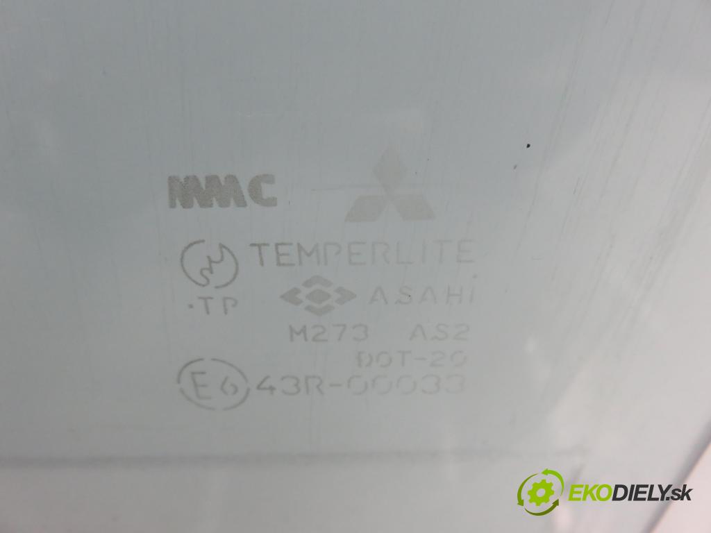 MITSUBISHI PAJERO II (V3_W, V2_W, V4_W) TERENOWY 1996 73,00 2.5 TD 99 - 4D56 TD 2477,00 Okno PP 3D