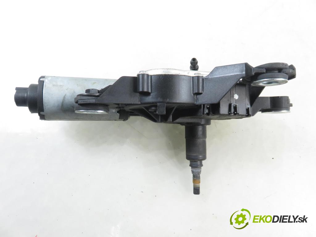SEAT IBIZA IV (6J5, 6P1) HB 2012 77,00 1.6 TDI - CAYC 1598,00 Motorček stierače zadné 6J4955711