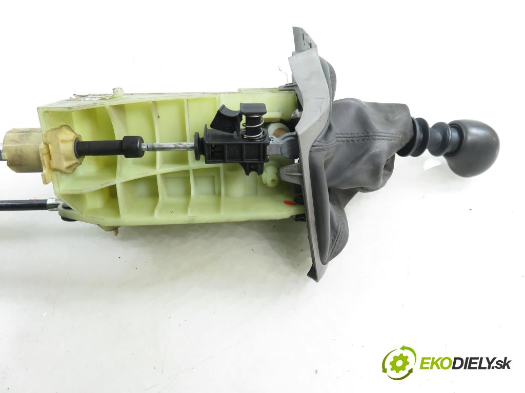 CITROEN JUMPER Skrzynia FURGON 2006 88,00 2.2 HDi 120 - 4HU (P22DTE) 2198,00 ZVEDÁK: 553493070