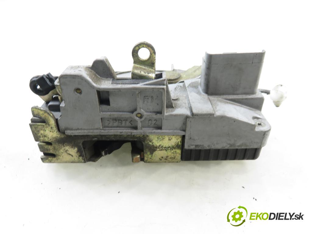 PEUGEOT 307 (3A/C) HB 2003 66,00 2.0 HDi 90 - RHY (DW10TD) 1997,00 zámok