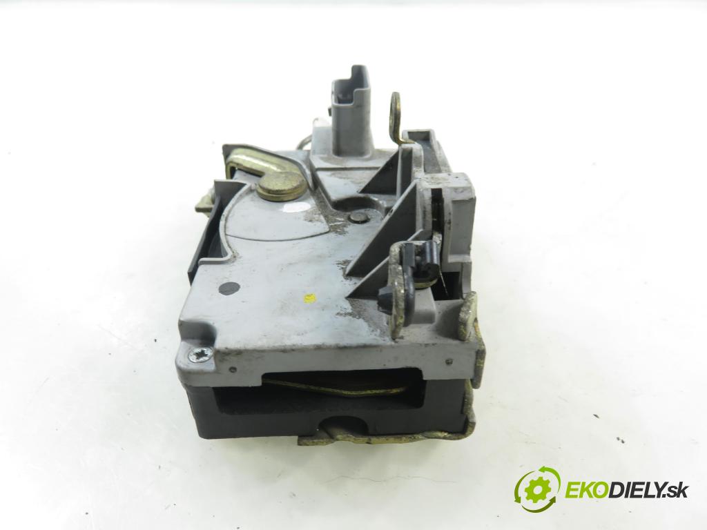 PEUGEOT 307 (3A/C) HB 2003 66,00 2.0 HDi 90 - RHY (DW10TD) 1997,00 zámok