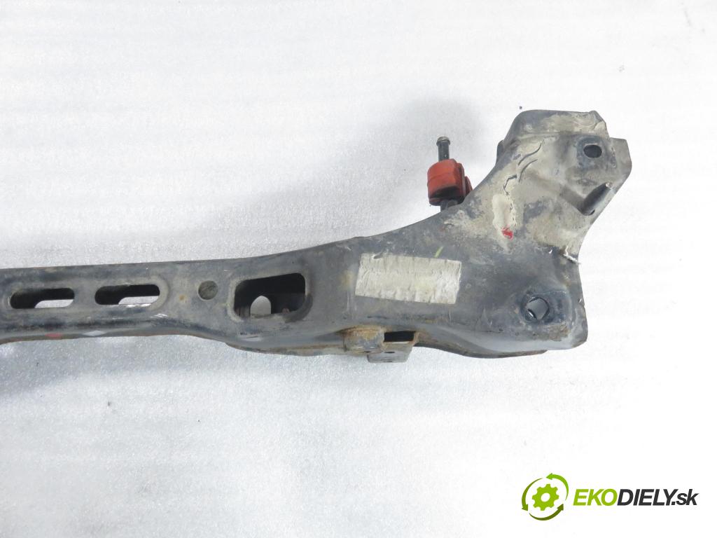 KIA CEE'D SW (ED) KOMBI 2008 66,00 1.6 CRDi 90 - D4FB-L 1582,00 ZADNÍ: