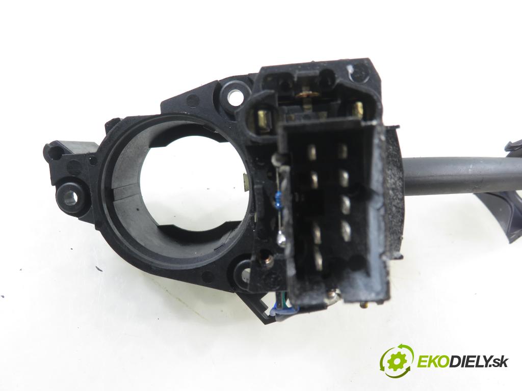 MERCEDES-BENZ VANEO (414) MINIVAN 2002 67,00 1.7 CDI (414.700) - OM 668.914 1689,00 / páčka ľavá strana