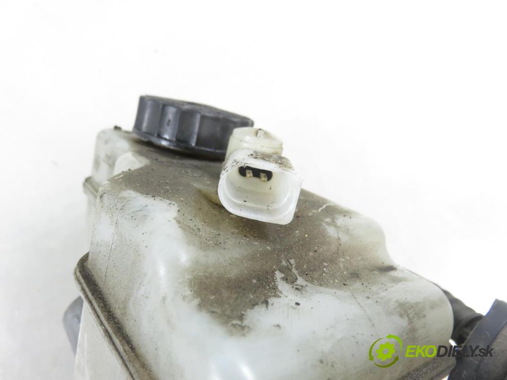 SEAT IBIZA IV (6J5, 6P1) HB 2012 77,00 1.6 TDI - CAYC 1598,00 posilovač 6R1614105J (Servočerpadlo)