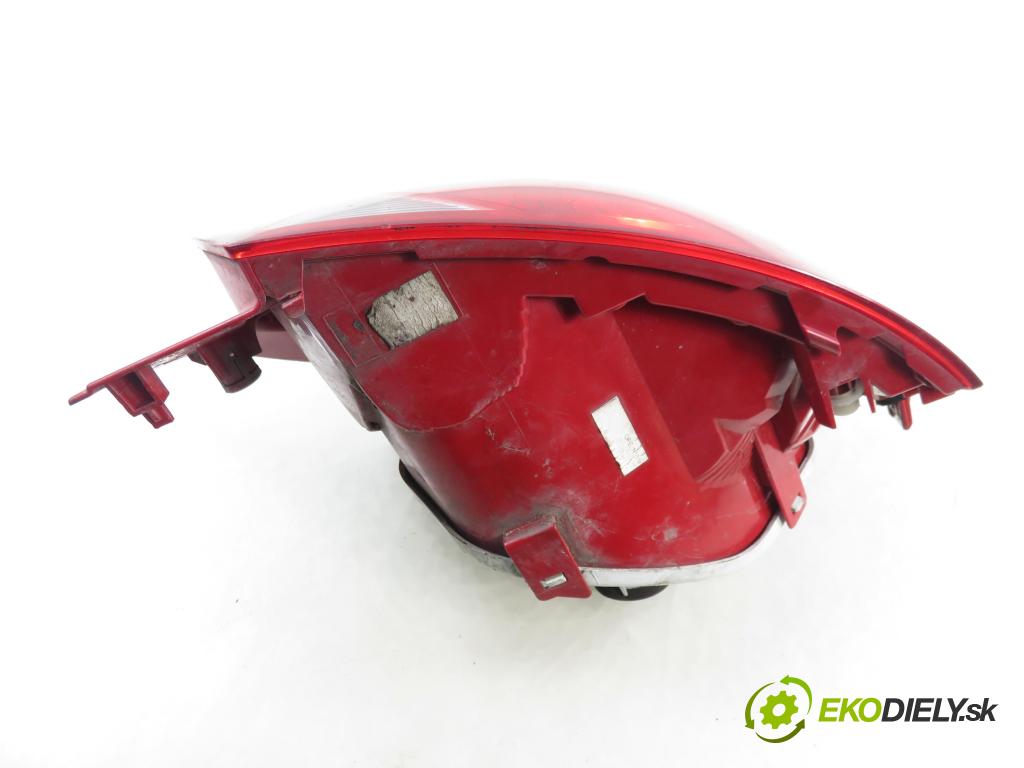 SEAT IBIZA IV (6J5, 6P1) HB 2012 77,00 1.6 TDI - CAYC 1598,00 Svetlo pravé zadné 6J4945112B