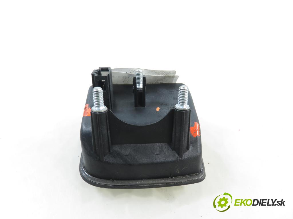 SEAT IBIZA IV (6J5, 6P1) HB 2012 77,00 1.6 TDI - CAYC 1598,00 Kľučka dverí kufor 6J4827565C