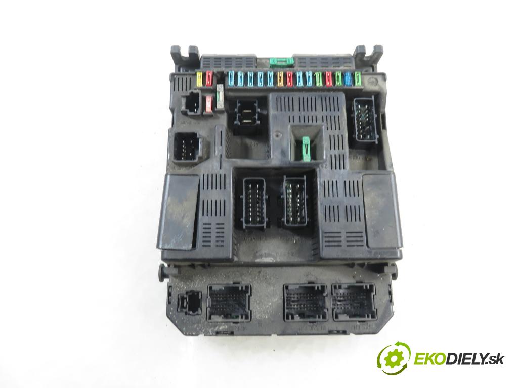 PEUGEOT 307 (3A/C) HB 2003 66,00 2.0 HDi 90 - RHY (DW10TD) 1997,00 MODUL BSI 9644098280 ; 9636760580E