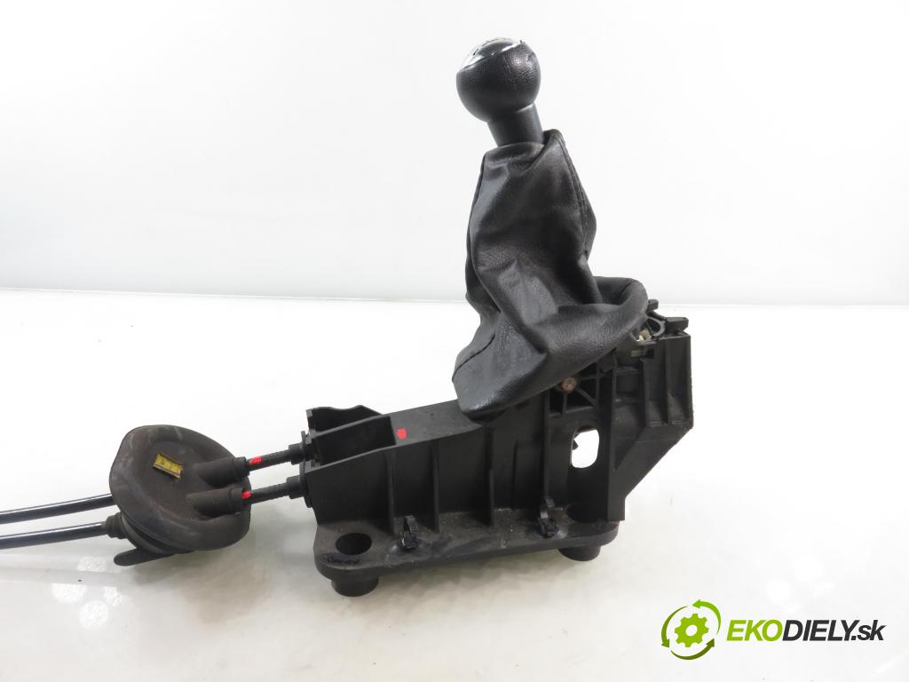 PEUGEOT 307 (3A/C) HB 2003 80,00 1.6 16V - NFU (TU5JP4) 1587,00 ZVEDÁK: 9646866780