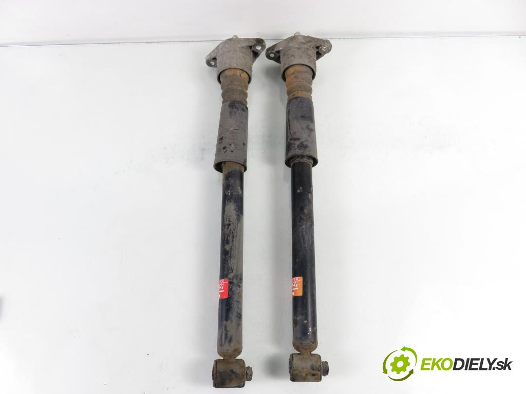 VW PASSAT B5.5 (3B3) SEDAN 2002 74,00 1.9 TDI PD 101 - AVB 1896,00 tlumič PT 