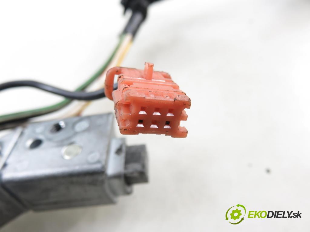 PEUGEOT 307 (3A/C) HB 2003 66,00 2.0 HDi 90 - RHY (DW10TD) 1997,00 spinačka 9632897680 (Spínacia skrinka)