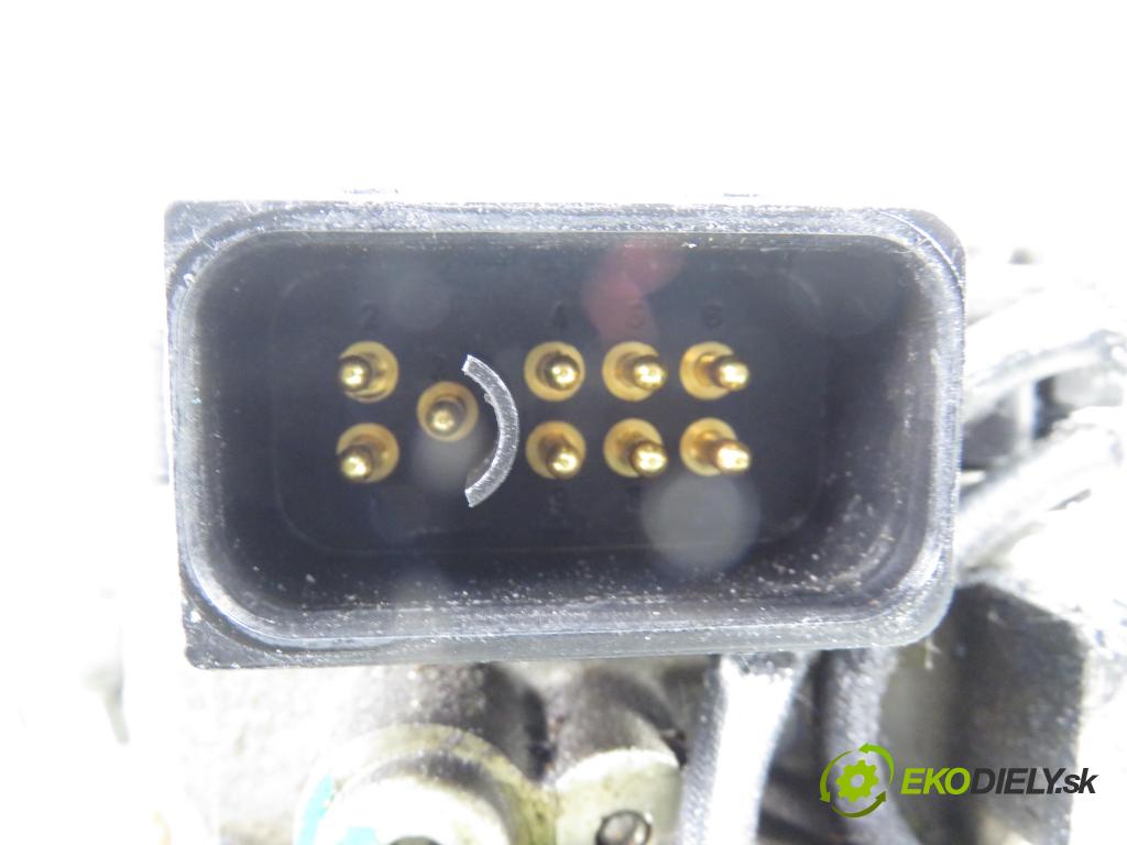 BMW 3 (E46) SEDAN 2000 100,00 320 d 136 - M47 D20 (204D1) 1951,00 Pumpa vstrekovacia 0470504005 ; 0281010889 (Vstrekovacie čerpadlo)