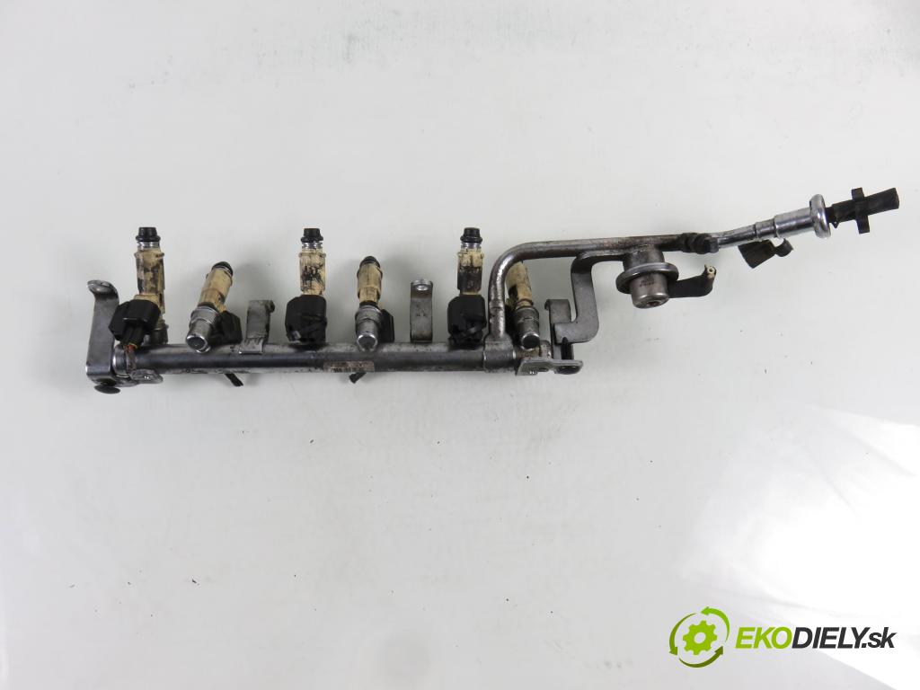 MAZDA TRIBUTE (EP) SUV 2001 0,00 3.0 V6 AWD - AJ 2967,00 Lišta vstrekovacia YL8E9F792GB ; YL8EC7B (Vstrekovacia lišta)