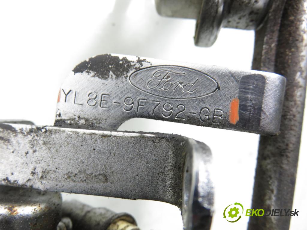 MAZDA TRIBUTE (EP) SUV 2001 0,00 3.0 V6 AWD - AJ 2967,00 Lišta vstrekovacia YL8E9F792GB ; YL8EC7B (Vstrekovacia lišta)