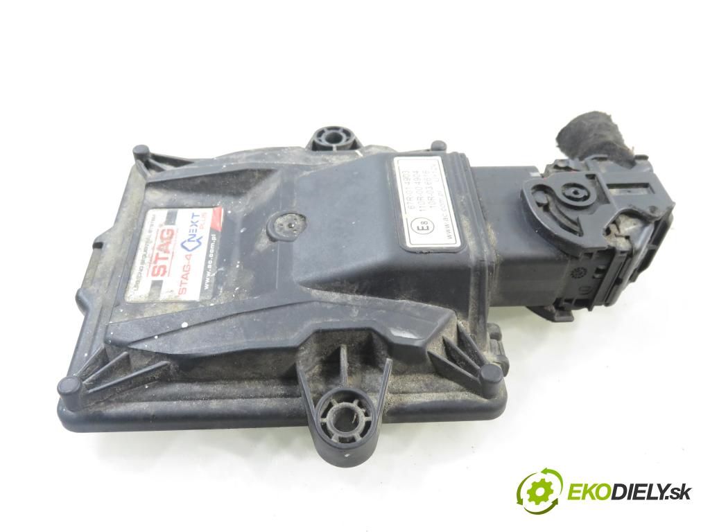 RENAULT GRAND SCENIC II (JM0/1_) MINIVAN 2004 99,00 2.0 135 - F4R 771 1998,00 Riadiaca jednotka LPG 67R014903