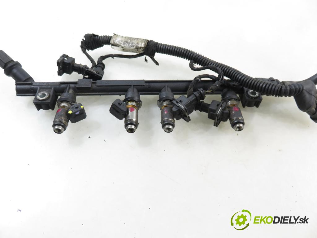 FIAT PANDA (169_) HB 2011 51,00 1.2 - 169 A4.000 1242,00 Lišta vstrekovacia IWP160 (Vstrekovacia lišta)