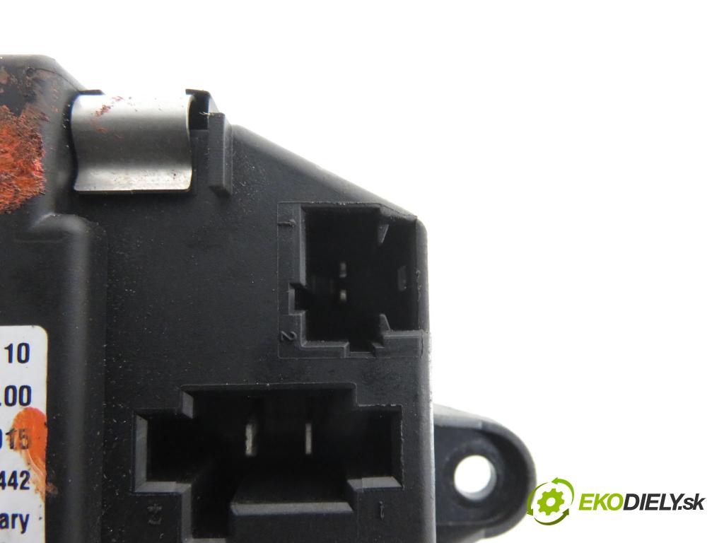 CITROEN C4 Grand Picasso I (UA_) MINIVAN 2006 80,00 1.6 HDi - 9HZ (DV6TED4) 1560,00 rezistor / reostat kúrenia F011500015 ; 9654652480