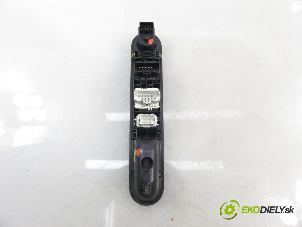 RENAULT ESPACE IV (JK0/1_) MINIVAN 2004 85,00 1.9 dCi 116 - F9Q 820 1870,00 Panel ovládania okien 8200328426