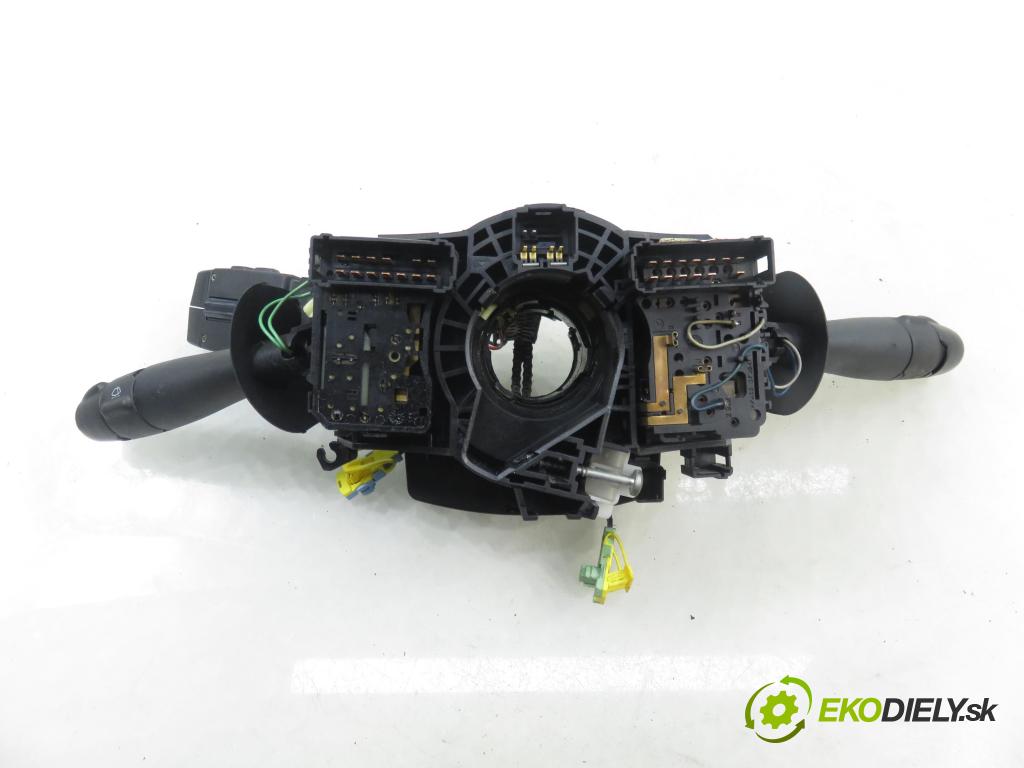 RENAULT ESPACE IV (JK0/1_) MINIVAN 2004 85,00 1.9 dCi 116 - F9Q 820 1870,00 páčka/prepínač 8200260781A ; 8200012243