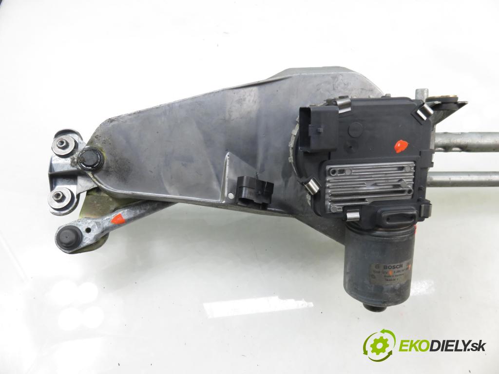 RENAULT ESPACE IV (JK0/1_) MINIVAN 2004 85,00 1.9 dCi 116 - F9Q 820 1870,00 Motorček stieračov 0390241805