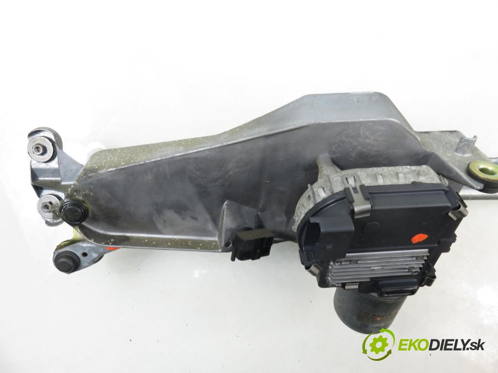 RENAULT ESPACE IV (JK0/1_) MINIVAN 2004 85,00 1.9 dCi 116 - F9Q 820 1870,00 Motorček stieračov 0390241805