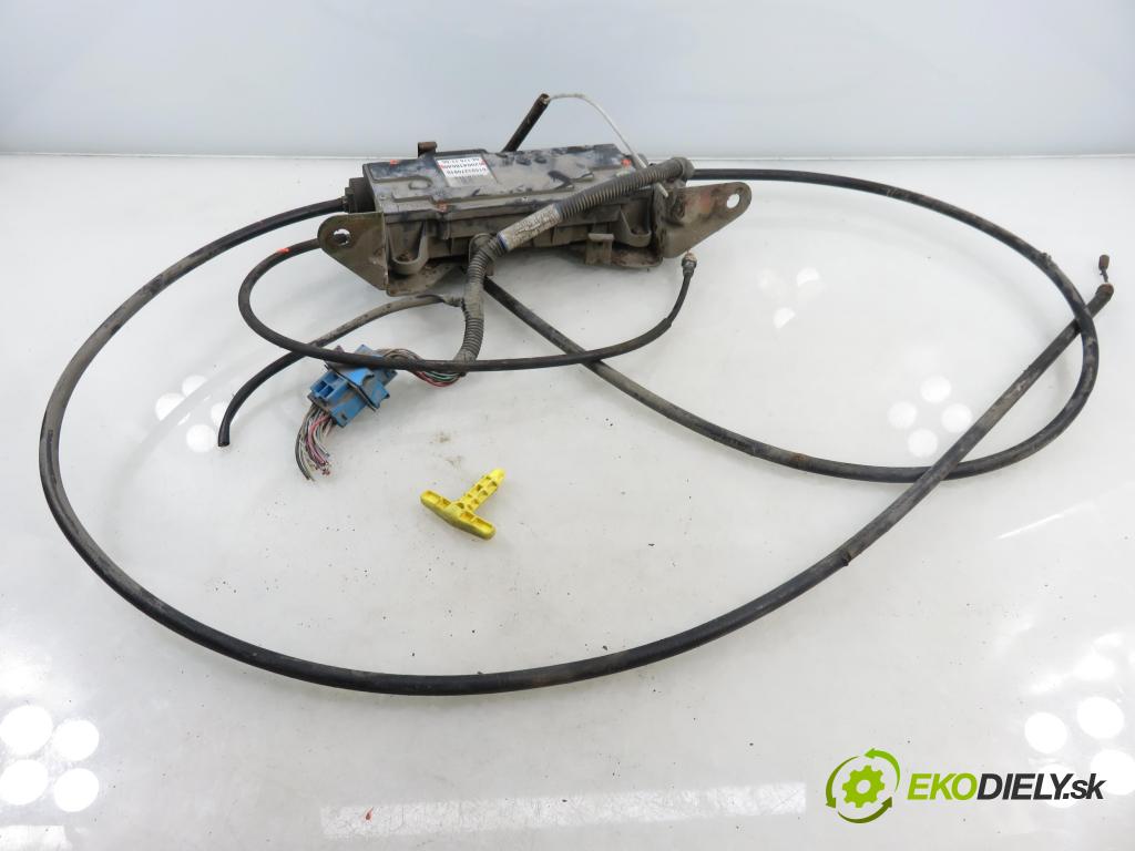 RENAULT ESPACE IV (JK0/1_) MINIVAN 2004 85,00 1.9 dCi 116 - F9Q 820 1870,00 BRZDA: ručny elektrický 8200418646