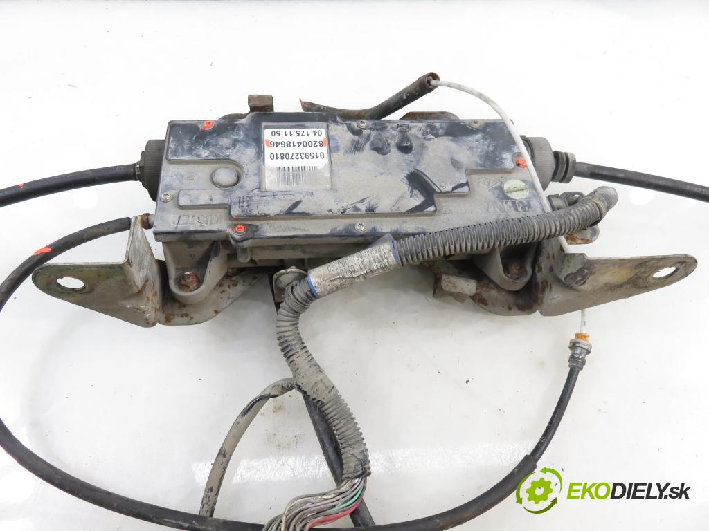RENAULT ESPACE IV (JK0/1_) MINIVAN 2004 85,00 1.9 dCi 116 - F9Q 820 1870,00 BRZDA: ručny elektrický 8200418646