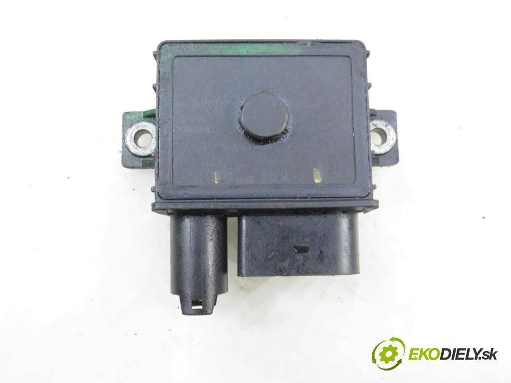 BMW 3 (E90) SEDAN 2006 120,00 2.0 320 d 163 1995,00 RELÉ: JÚN: 7801200