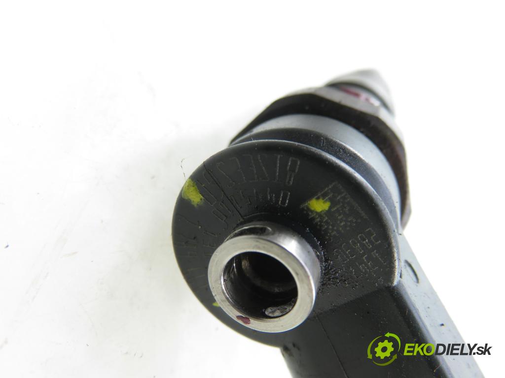 BMW 3 Compact (E46) COMPACT 2002 110,00 320 td 150 - M47 D20 (204D4) 1995,00 vstrekovač 0445110131 ; 7789661 (Vstrekovač paliva)