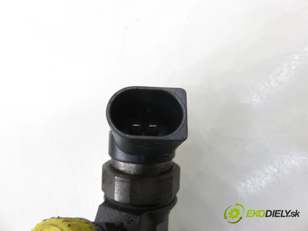 BMW 3 Compact (E46) COMPACT 2002 110,00 320 td 150 - M47 D20 (204D4) 1995,00 vstrekovač 0445110131 ; 7789661 (Vstrekovač paliva)