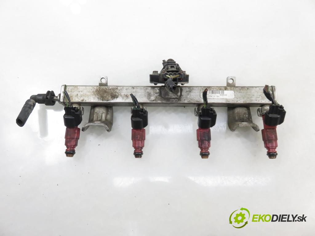 FORD USA FOCUS SEDAN 2005 107,00 2.0 Duratec HE 0,00 Lišta vstrekovacia 5L8G9D280AD ; 0280156161 ; 3S4GAB (Vstrekovacia lišta)