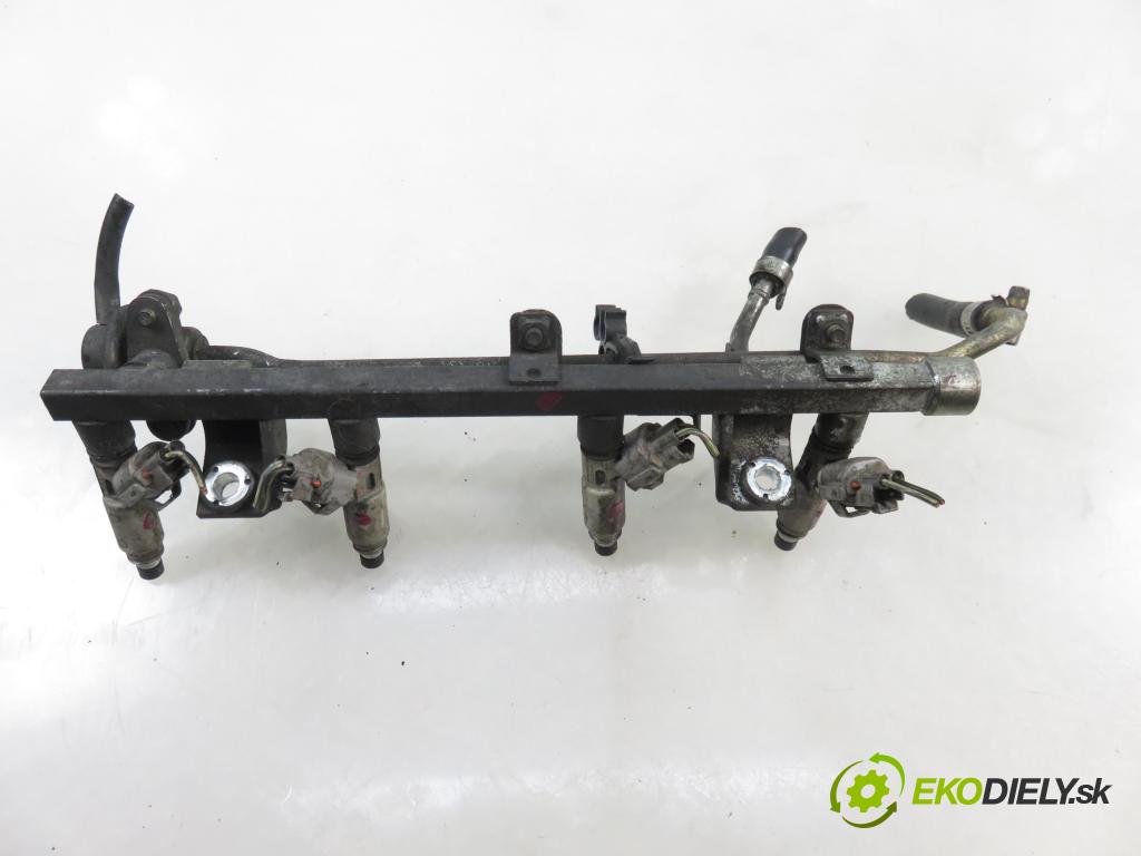 DAIHATSU TERIOS (J1_) SUV 2000 61,00 1.3 4WD (J100) - HC-EJ 1296,00 Lišta vstrekovacia 1955003100 (Vstrekovacia lišta)