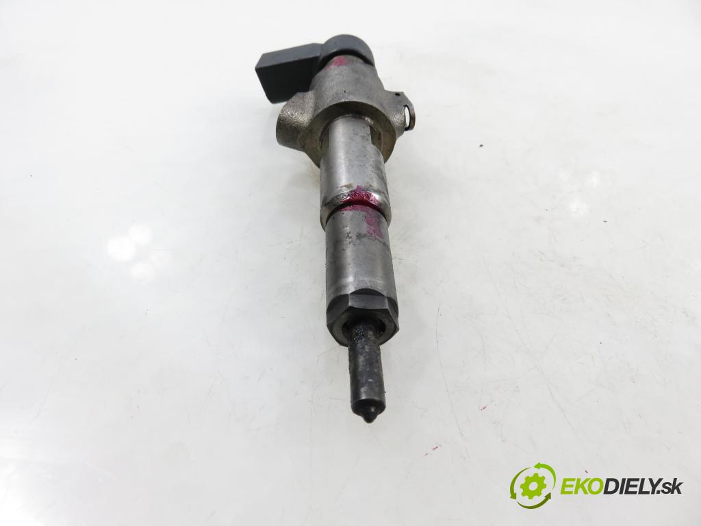 FORD FIESTA V (JH_, JD_) HB 2004 50,00 1.4 TDCi 68 - F6JB 1399,00 vstrekovač 9649574480 (Vstrekovač paliva)