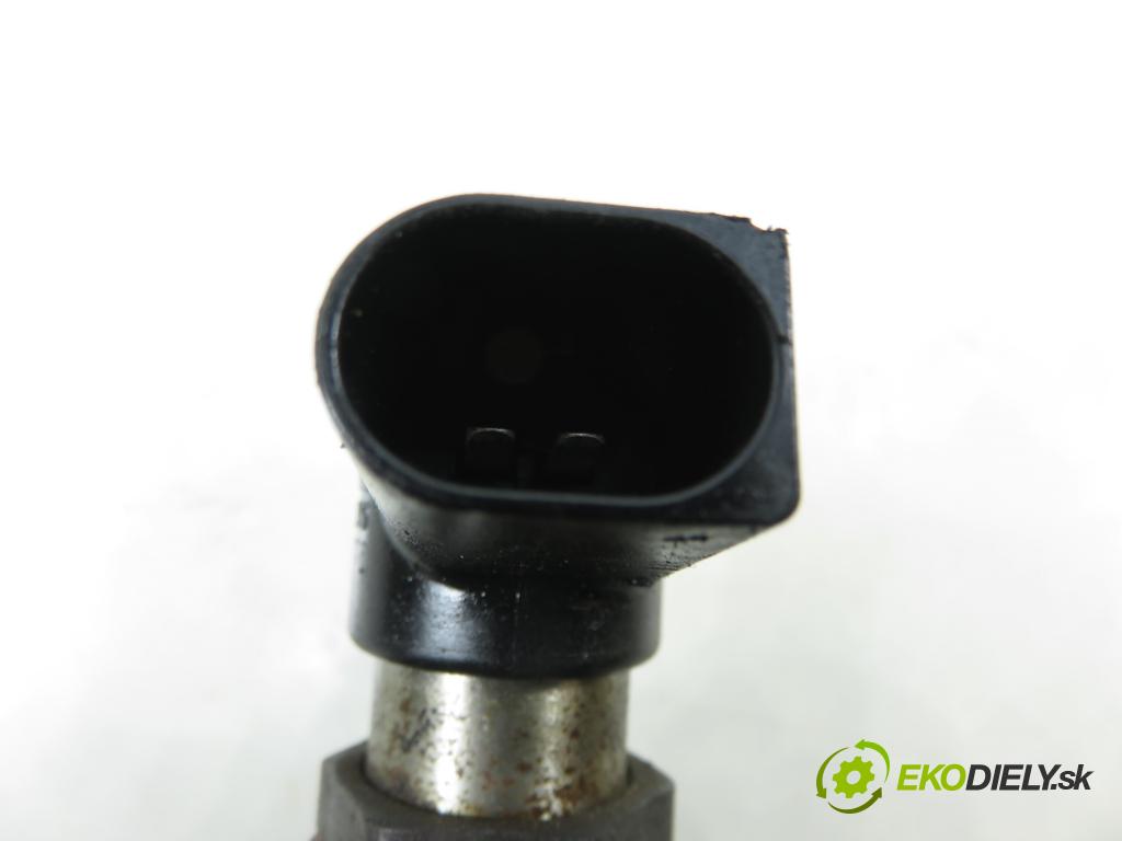 FORD FIESTA V (JH_, JD_) HB 2004 50,00 1.4 TDCi 68 - F6JB 1399,00 vstrekovač 9649574480 (Vstrekovač paliva)