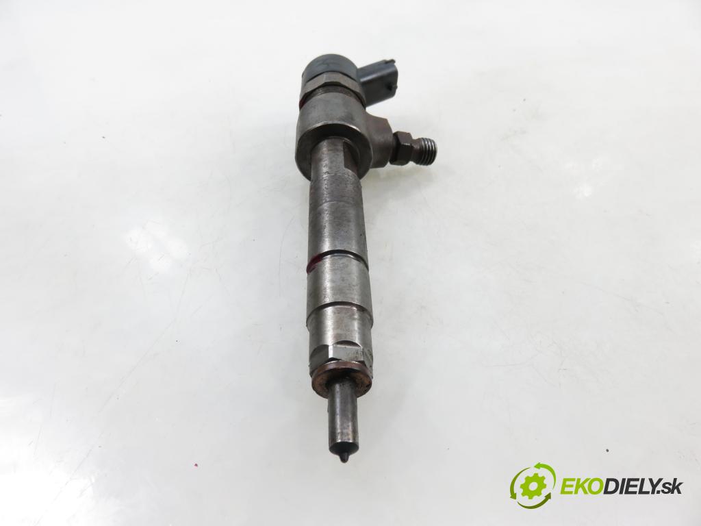 OPEL ZAFIRA B (A05) MINIVAN 2006 74,00 1.9 CDTI 8V 101 - Z 19 DTL 1910,00 vstrekovač 0445110165 (Vstrekovač paliva)