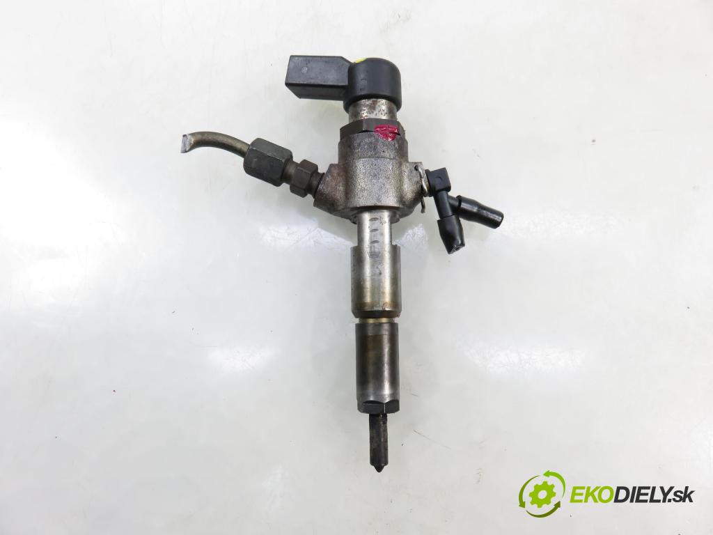 FORD FIESTA V (JH_, JD_) HB 2004 50,00 1.4 TDCi 68 - F6JB 1399,00 vstrekovač 9649574480 (Vstrekovač paliva)